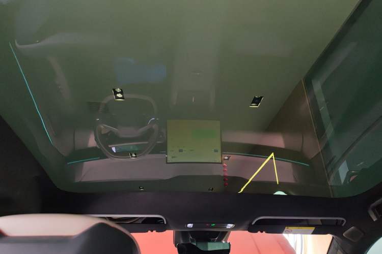 Used Lynk & Co Z10 2025 95 kWh 702 km All-Wheel Drive Intelligent Driving Ultra Headliner