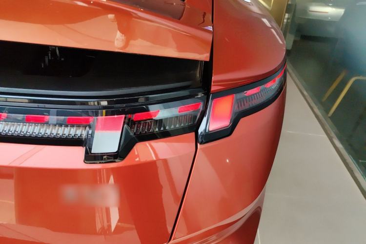 Used Lynk & Co Z10 2025 95 kWh 702 km All-Wheel Drive Intelligent Driving Ultra Right Rear Taillight