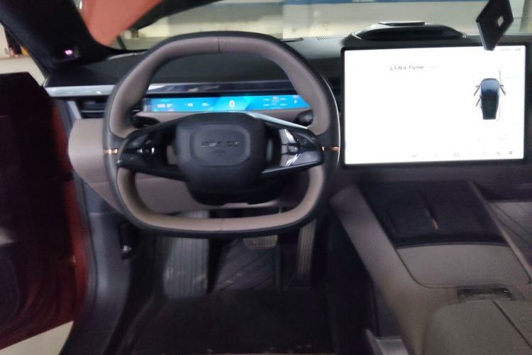Used Lynk & Co Z10 2025 95 kWh 702 km All-Wheel Drive Intelligent Driving Ultra Steering Wheel