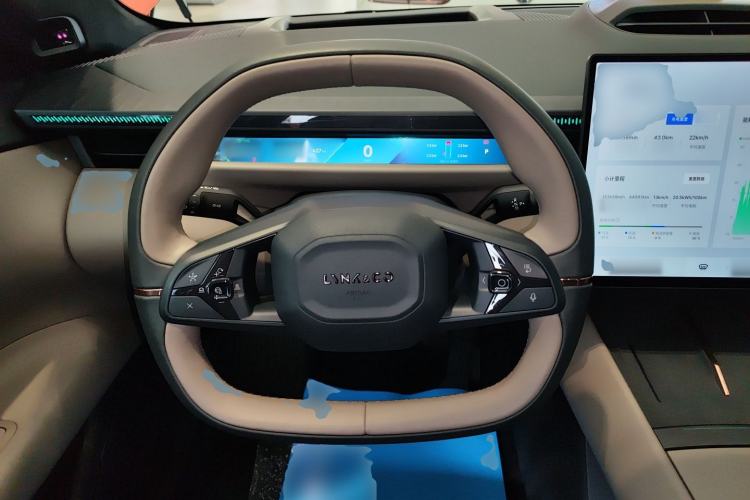 Used Lynk & Co Z10 2025 95 kWh 702 km All-Wheel Drive Intelligent Driving Ultra Steering Wheel