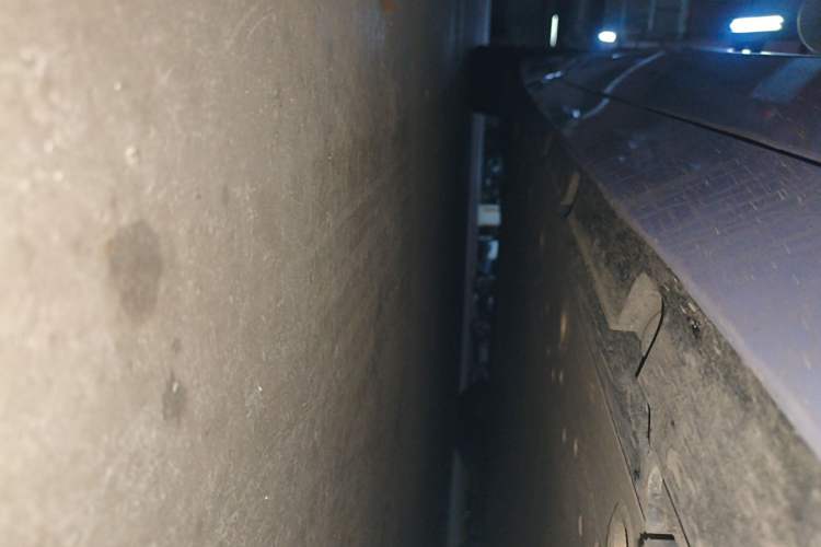 Used Lynk & Co Z10 2025 95 kWh 766 km Range Rear-Wheel Drive Max Right Side Sill