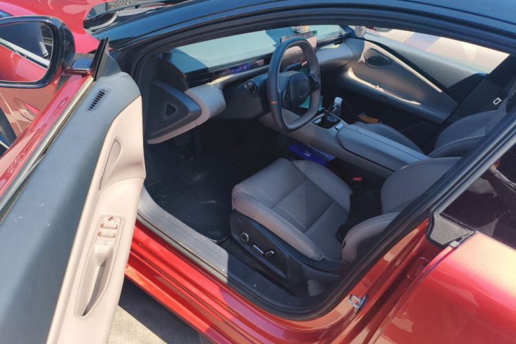 Used Lynk & Co Z10 2025 95 kWh 806 km Range Rear-Wheel Drive Advanced Driver-Assistance System Max Driver Seat