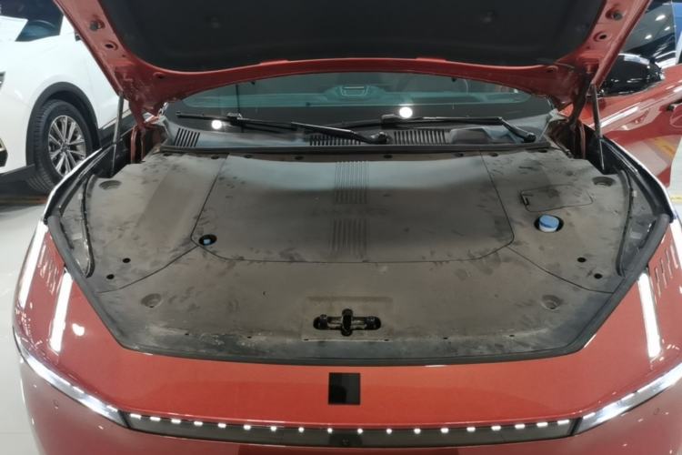 Used Lynk & Co Z10 2025 95 kWh 702 km All-Wheel Drive Intelligent Driving Ultra Engine Bay