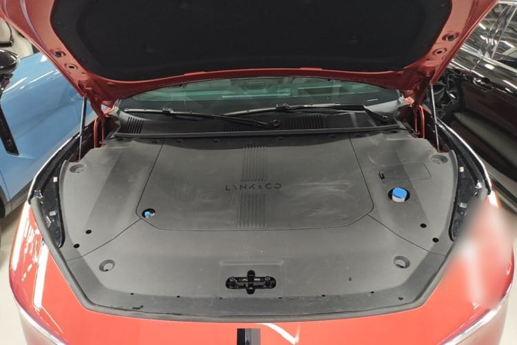 Used Lynk & Co Z10 2025 95 kWh 702 km All-Wheel Drive Intelligent Driving Ultra Engine Bay