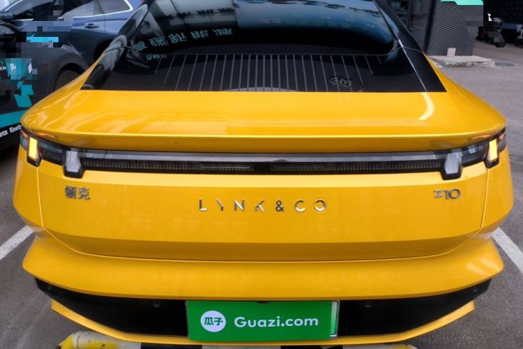 Used Lynk & Co Z10 2025 95 kWh 766 km Range Rear-Wheel Drive Max Exterior 4