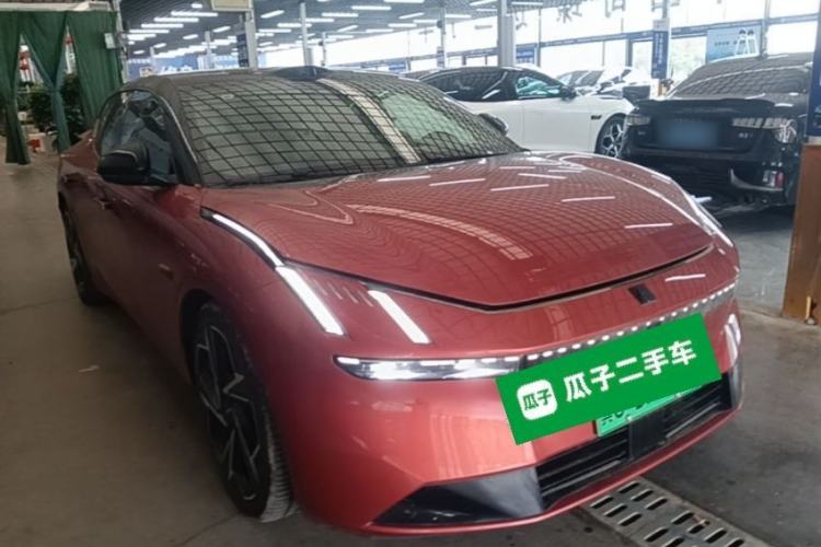 Used Lynk & Co Z10 2025 95 kWh 702 km All-Wheel Drive Intelligent Driving Ultra Front Right 45 Deg