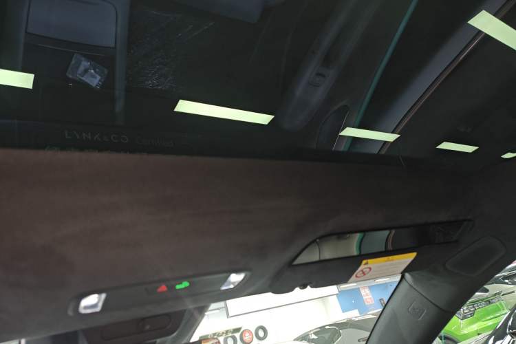 Used Lynk & Co Z10 2025 95 kWh 702 km All-Wheel Drive Intelligent Driving Ultra Headliner