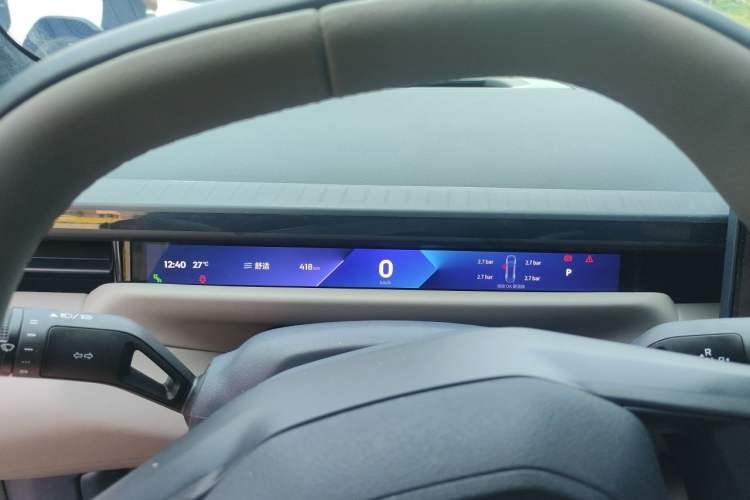 Used Lynk & Co Z10 2025 95 kWh 806 km Range Rear-Wheel Drive Advanced Driver-Assistance System Max Instrument Cluster