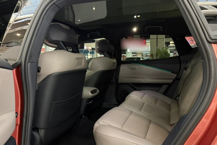 Used Lynk & Co Z10 2025 95 kWh 702 km All-Wheel Drive Intelligent Driving Ultra Interior 4