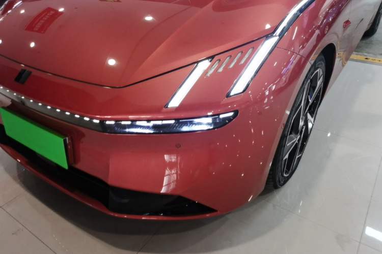 Used Lynk & Co Z10 2025 95 kWh 702 km All-Wheel Drive Intelligent Driving Ultra Left Front Headlight