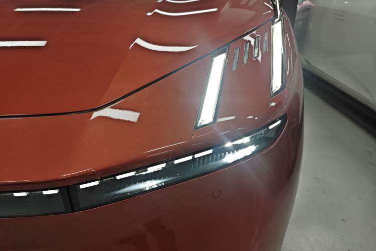 Used Lynk & Co Z10 2025 95 kWh 702 km All-Wheel Drive Intelligent Driving Ultra Left Front Headlight