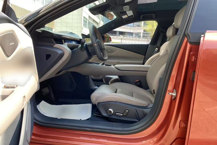 Used Lynk & Co Z10 2025 95 kWh 702 km All-Wheel Drive Intelligent Driving Ultra Left Front Seat