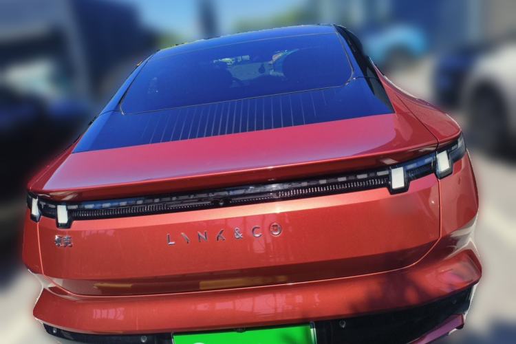 Used Lynk & Co Z10 2025 95 kWh 806 km Range Rear-Wheel Drive Advanced Driver-Assistance System Max Rear