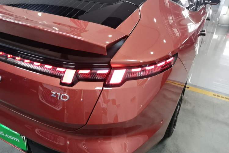 Used Lynk & Co Z10 2025 95 kWh 702 km All-Wheel Drive Intelligent Driving Ultra Right Rear Taillight