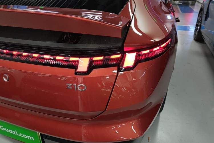 Used Lynk & Co Z10 2025 95 kWh 702 km All-Wheel Drive Intelligent Driving Ultra Right Rear Taillight