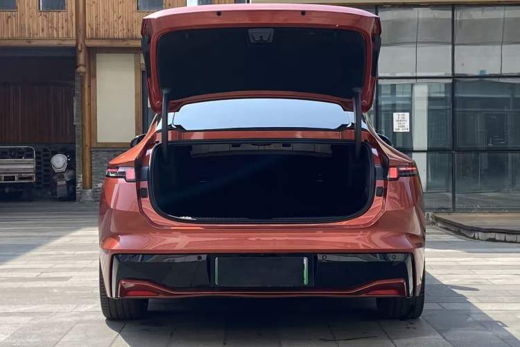 Used Lynk & Co Z10 2025 95 kWh 702 km All-Wheel Drive Intelligent Driving Ultra Trunk