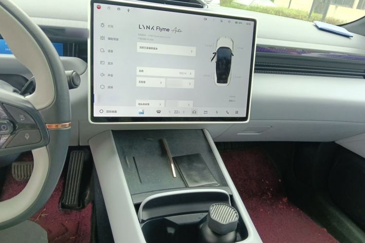 Used Lynk & Co Z10 2025 95 kWh 702 km All-Wheel Drive Intelligent Driving Ultra Audio And AC Panel