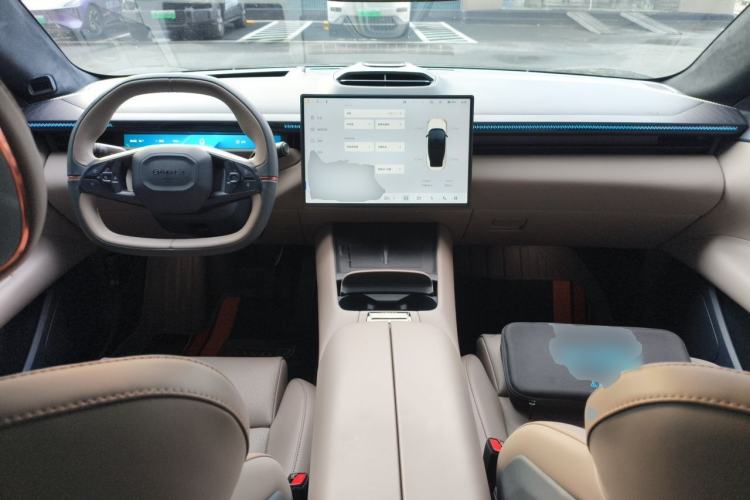 Used Lynk & Co Z10 2025 95 kWh 702 km All-Wheel Drive Intelligent Driving Ultra Center Console