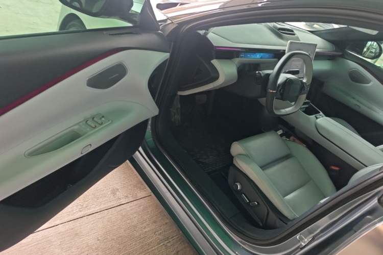 Used Lynk & Co Z10 2025 95 kWh 702 km All-Wheel Drive Intelligent Driving Ultra Driver Seat