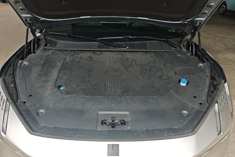 Used Lynk & Co Z10 2025 95 kWh 702 km All-Wheel Drive Intelligent Driving Ultra Engine Bay