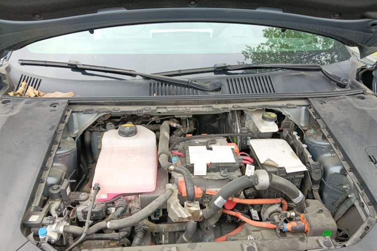 Used Lynk & Co Z10 2025 95 kWh 702 km All-Wheel Drive Intelligent Driving Ultra Engine Bay