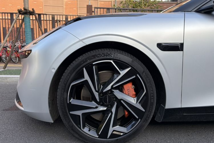 Used Lynk & Co Z10 2025 95 kWh 702 km All-Wheel Drive Intelligent Driving Ultra Exterior 4