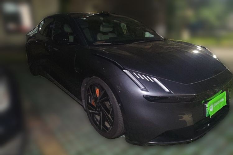Used Lynk & Co Z10 2025 95 kWh 702 km All-Wheel Drive Intelligent Driving Ultra Front Right 45 Deg