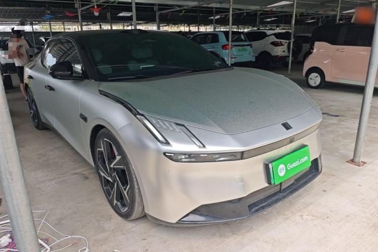 Used Lynk & Co Z10 2025 95 kWh 702 km All-Wheel Drive Intelligent Driving Ultra Front Right 45 Deg