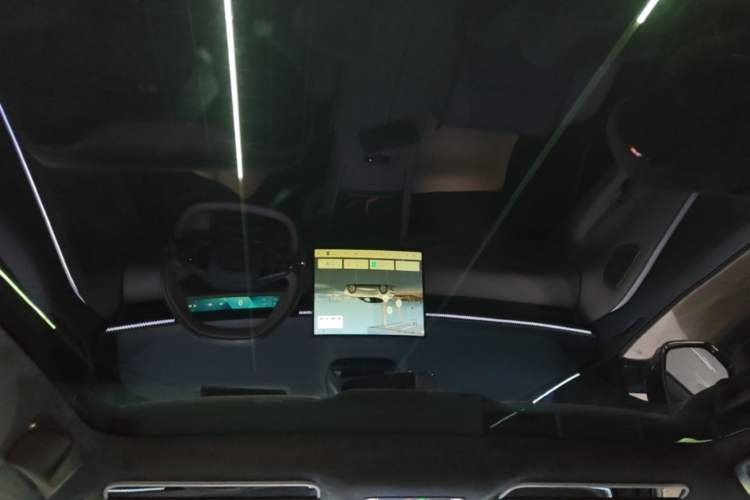 Used Lynk & Co Z10 2025 95 kWh 766 km Range Rear-Wheel Drive Max Headliner