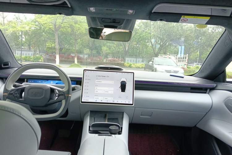Used Lynk & Co Z10 2025 95 kWh 702 km All-Wheel Drive Intelligent Driving Ultra Headliner