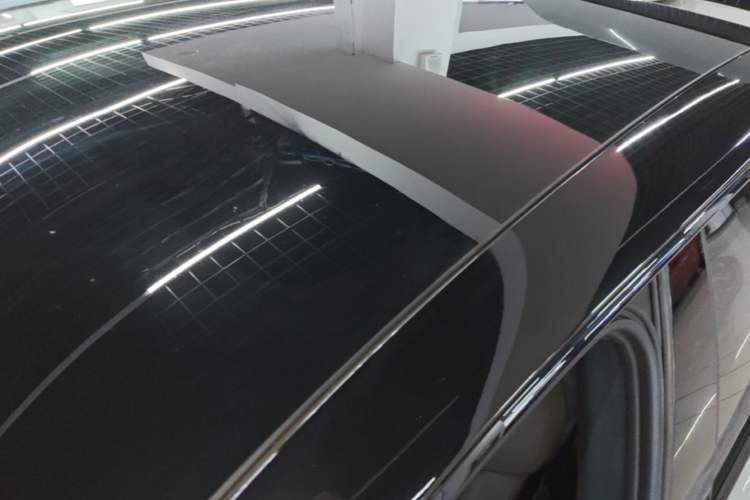 Used Lynk & Co Z10 2025 95 kWh 766 km Range Rear-Wheel Drive Max Roof