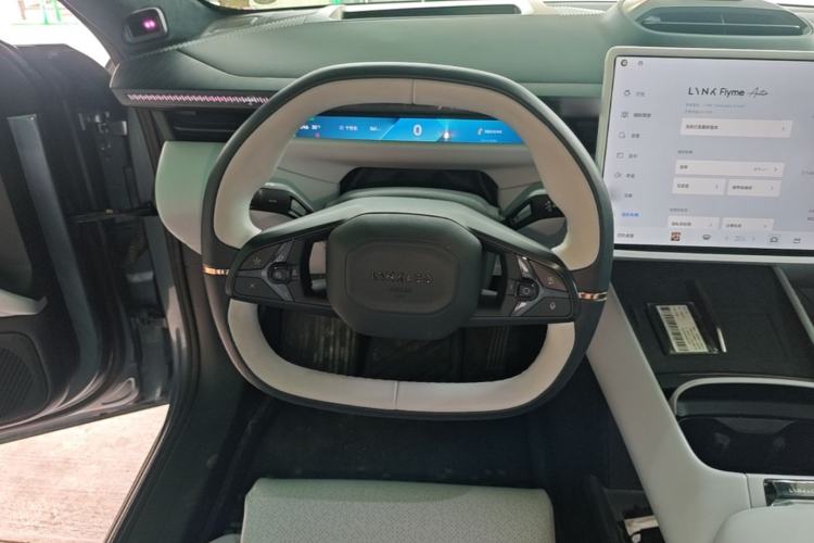 Used Lynk & Co Z10 2025 95 kWh 702 km All-Wheel Drive Intelligent Driving Ultra Steering Wheel