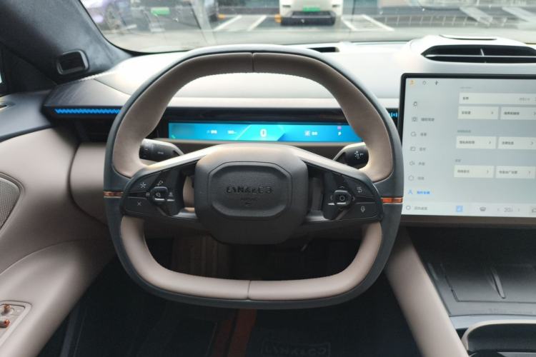 Used Lynk & Co Z10 2025 95 kWh 702 km All-Wheel Drive Intelligent Driving Ultra Steering Wheel