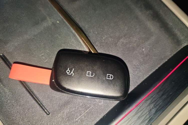 Used Lynk & Co Z10 2025 95 kWh 702 km All-Wheel Drive Intelligent Driving Ultra Vehicle Key