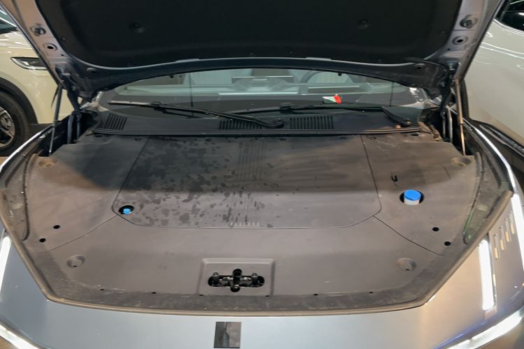 Used Lynk & Co Z10 2025 95 kWh 702 km All-Wheel Drive Intelligent Driving Ultra Engine Bay