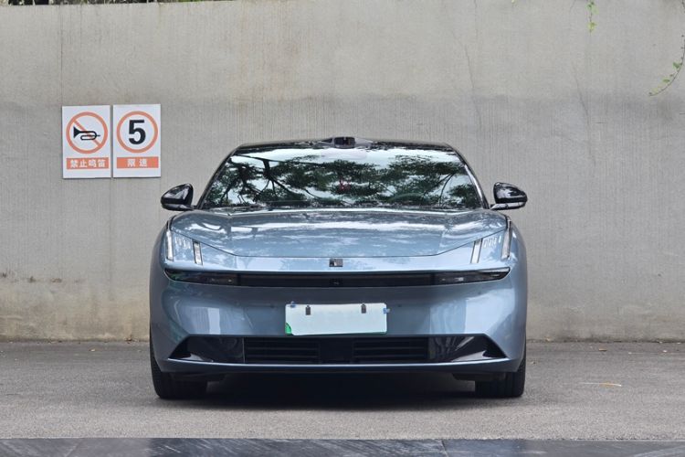 Used Lynk & Co Z10 2025 95 kWh 702 km All-Wheel Drive Intelligent Driving Ultra Exterior 1