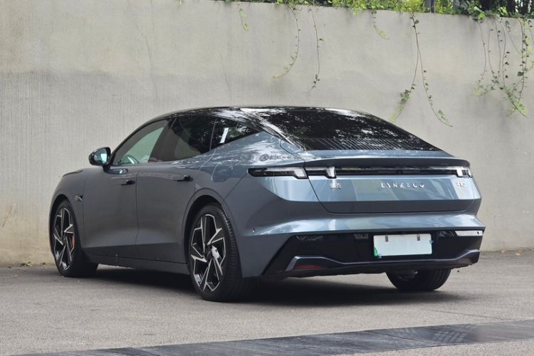 Used Lynk & Co Z10 2025 95 kWh 702 km All-Wheel Drive Intelligent Driving Ultra Exterior 5