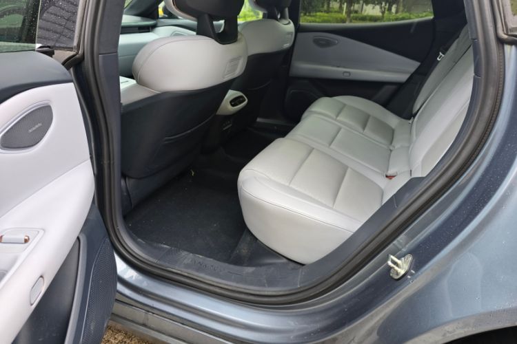 Used Lynk & Co Z10 2025 95 kWh 702 km All-Wheel Drive Intelligent Driving Ultra Interior 1