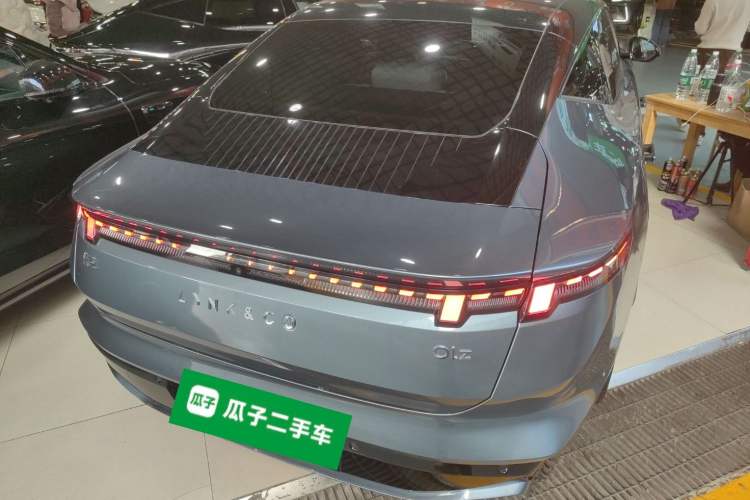 Used Lynk & Co Z10 2025 95 kWh 702 km All-Wheel-Drive Halo Exterior 5