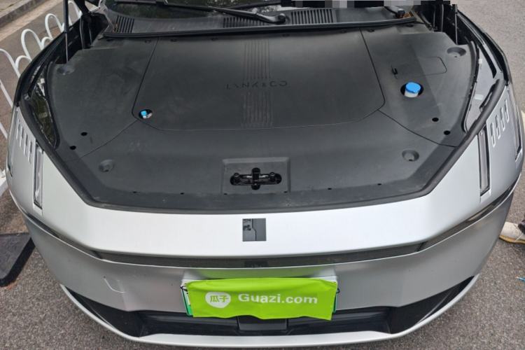 Used Lynk & Co Z10 2025 95 kWh 702 km All-Wheel-Drive Halo Engine Bay