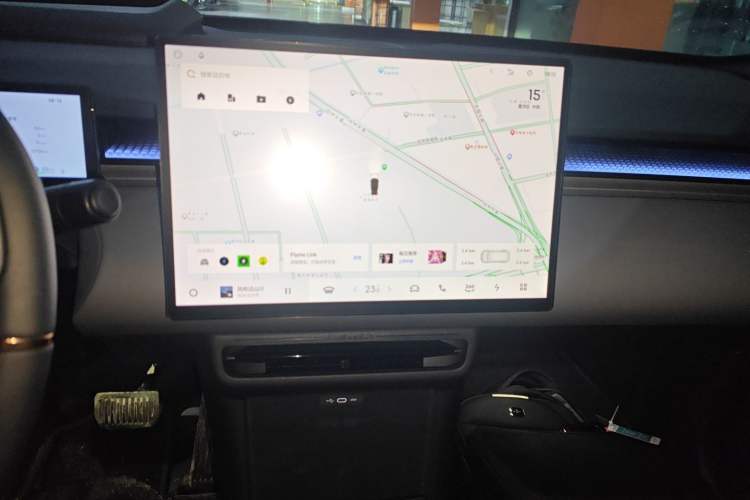 Used Lynk & Co Z20 2025 530 km Range Rear-Wheel Drive Max Audio And AC Panel