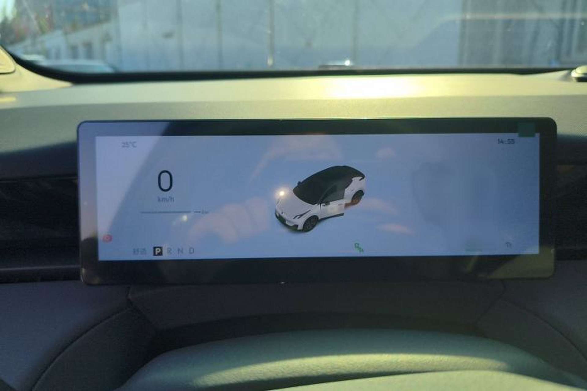 Used Lynk & Co Z20 2025 530 km Range Rear-Wheel Drive Pro Instrument Cluster