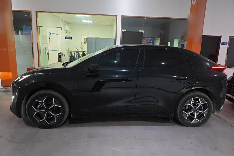 Used Lynk & Co Z20 2025 530 km Range Rear-Wheel Drive Max Left Side