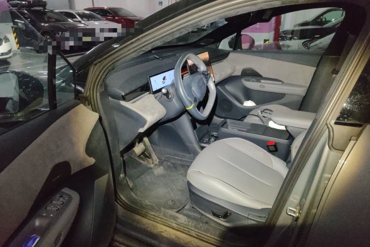 Used Lynk & Co Z20 2025 530 km Range Rear-Wheel Drive Pro Driver Seat