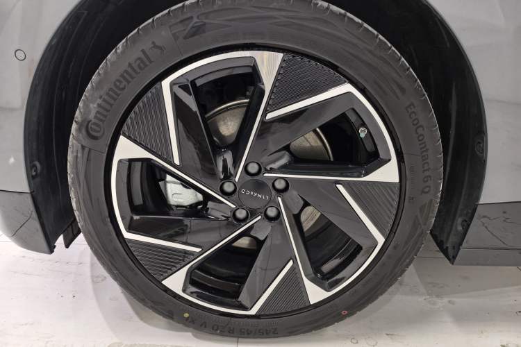 Used Lynk & Co Z20 2025 530 km Range Rear-Drive Max "Chasing the Sun" Edition Exterior 6