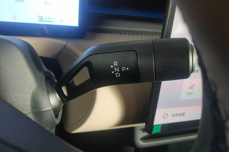Used Lynk & Co Z20 2025 530 km Range Rear-Wheel Drive Max Gear Lever