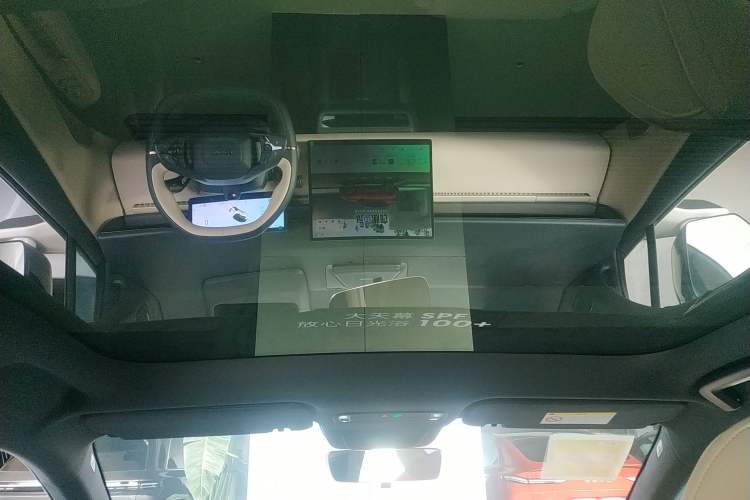 Used Lynk & Co Z20 2025 530 km Range Rear-Wheel Drive Max Headliner