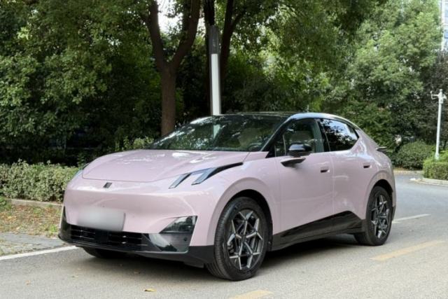Lynk & Co Z20 2025 530 km Range Rear-Wheel Drive Max مستعملة