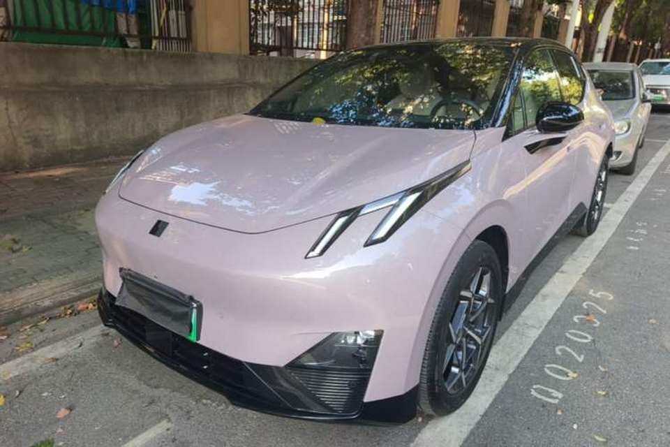 Lynk & Co Z20 2025