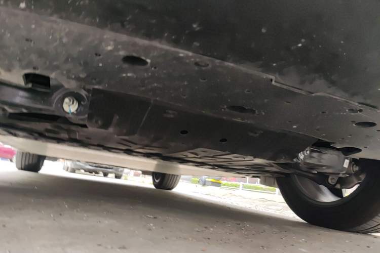 Used Lynk & Co Z20 2025 530 km Range Rear-Wheel Drive Max Chassis Rear